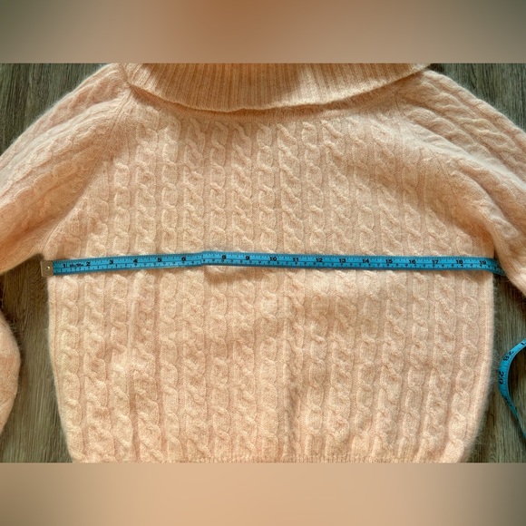 Vintage cabled angora and sparkle sweater - Picture 2 of 6